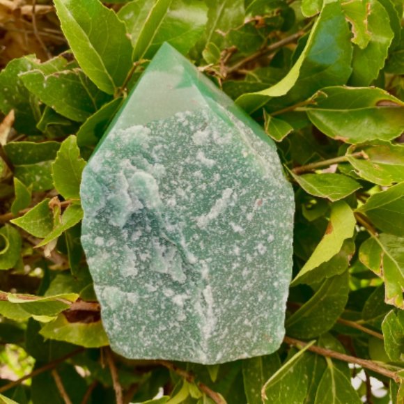 Green Aventurine Polished Point, Boho Decor, Office Art, Healing Stone, Heart - Picture 4 of 7